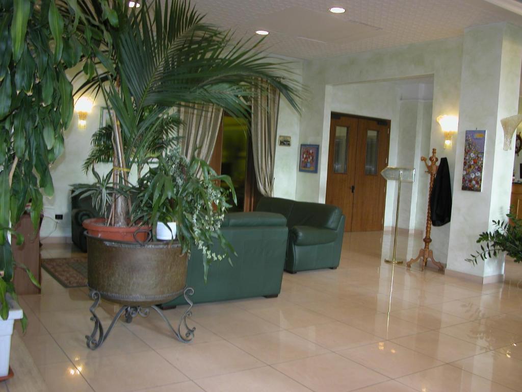 Hotel Calabresi San Benedetto del Tronto Esterno foto