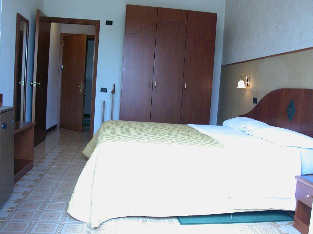 Hotel Calabresi San Benedetto del Tronto Esterno foto